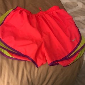 Women Nike shorts size medium